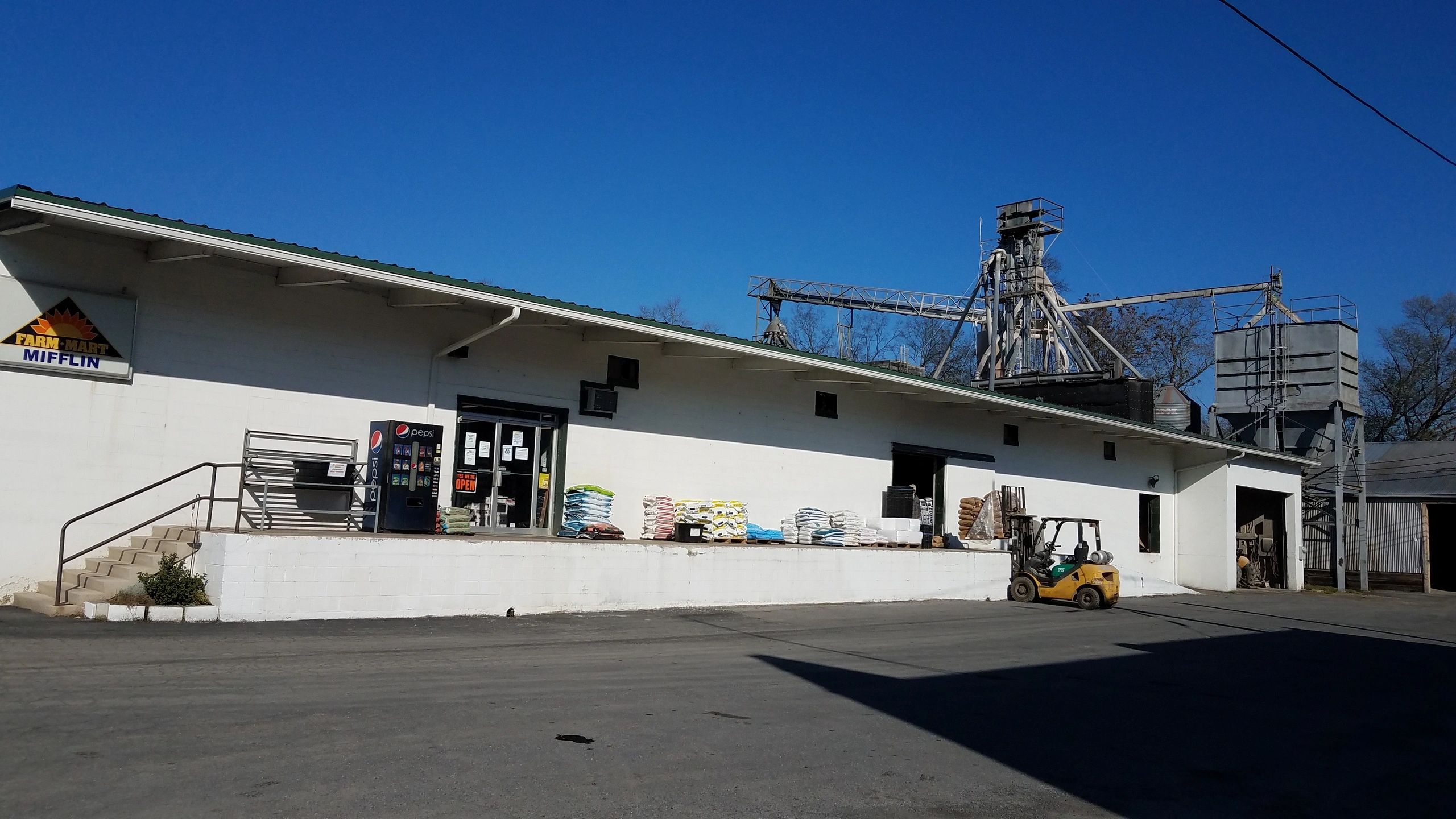 MIFFLIN AGWAY Livestock Feed, Feed Store, Bird Seed, Horse Feed